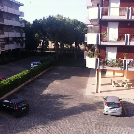 La Pineta Sul Mare Apartament *
